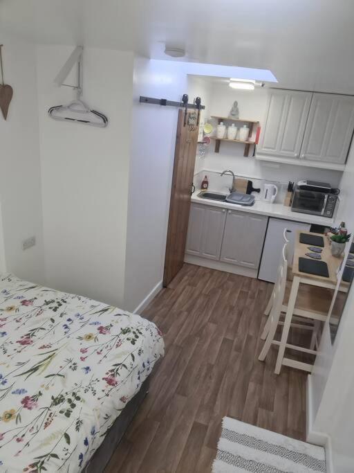 Sunset Place Lower Boscaswell Екстериор снимка